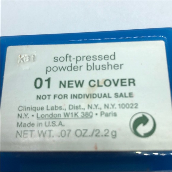 Clinique Powder Blusher, Lipstick, Brow gel - Picture 5 of 6